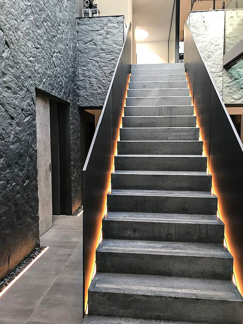 Treppengeländer mit Beleuchtung