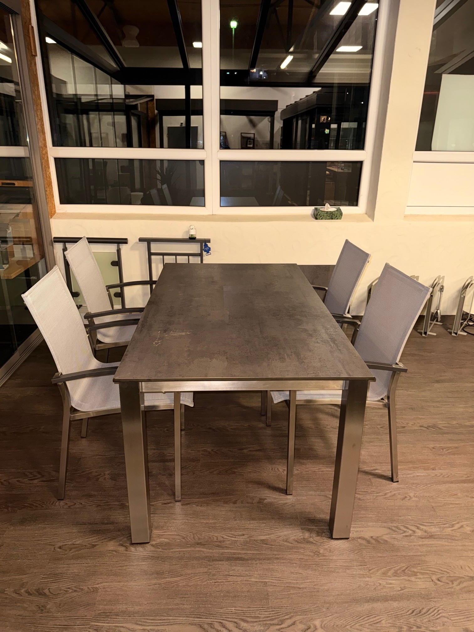 Elegante Outdoor-Sitzgarnitur